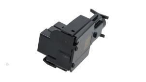 Gebruikte Temperatuursensor binnen Cupra Born 58 Prijs € 9,99 Inclusief btw aangeboden door Automaterialen Ronald Morien B.V.