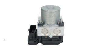 Gebruikte ABS Pomp Tesla Model 3 Standard RWD Plus 60 kWh Prijs € 195,00 Margeregeling aangeboden door Automaterialen Ronald Morien B.V.