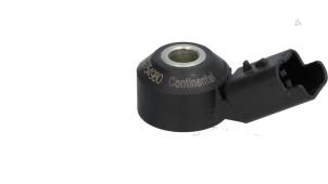 Klopsensor van een Peugeot 208 I (CA/CC/CK/CL) 1.2 Vti 12V PureTech 82 2018