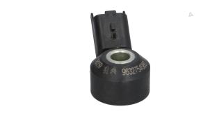 Klopsensor van een Peugeot 208 I (CA/CC/CK/CL) 1.2 Vti 12V PureTech 82 2018