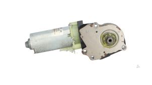 Gebruikte Stoelmotor Volvo XC70 (BZ) 2.4 D5 20V AWD Prijs € 35,00 Margeregeling aangeboden door Automaterialen Ronald Morien B.V.