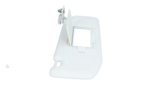 Gebruikte Zonneklep Peugeot 208 I (CA/CC/CK/CL) 1.2 Vti 12V PureTech 82 Prijs € 19,00 Margeregeling aangeboden door Automaterialen Ronald Morien B.V.