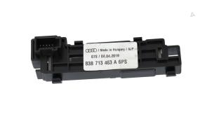 Gebruikte Display Interieur Audi Q3 (F3B) 2.0 40 TFSI 16V Quattro Prijs € 39,00 Margeregeling aangeboden door Automaterialen Ronald Morien B.V.