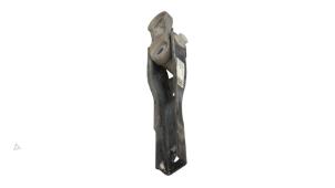 Gebruikte Motorsteun Audi Q3 (F3B) 2.0 40 TFSI 16V Quattro Prijs € 19,00 Margeregeling aangeboden door Automaterialen Ronald Morien B.V.