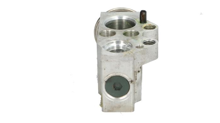 Gebruikte Expansieklep airco Volkswagen Polo V (6R) 1.2 TSI Prijs € 25,00 Margeregeling aangeboden door Automaterialen Ronald Morien B.V.