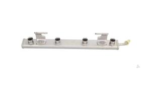 Nieuwe Brandstofverdeler Dacia Dokker (0S) 1.6 SCE 16V Bi-Fuel Prijs € 25,00 Inclusief btw aangeboden door Automaterialen Ronald Morien B.V.