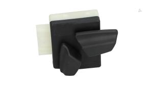 Gebruikte Schakelaar Stoelverstelling BMW 5 serie (F10) 520d 16V Prijs € 15,00 Margeregeling aangeboden door Automaterialen Ronald Morien B.V.