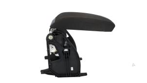 Gebruikte Armleuning Skoda Octavia (5EAA) 1.8 TSI 16V Prijs € 65,00 Margeregeling aangeboden door Automaterialen Ronald Morien B.V.