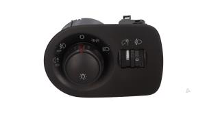 Gebruikte Licht Schakelaar Seat Leon (1P1) 1.6 Prijs € 15,00 Margeregeling aangeboden door Automaterialen Ronald Morien B.V.