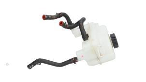 Gebruikte Remvloeistof reservoir Toyota Yaris III (P13) 1.5 16V Hybrid Prijs € 15,00 Margeregeling aangeboden door Automaterialen Ronald Morien B.V.