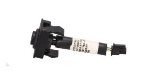 Gebruikte PDC Schakelaar Toyota Yaris III (P13) 1.5 16V Hybrid Prijs € 15,00 Margeregeling aangeboden door Automaterialen Ronald Morien B.V.