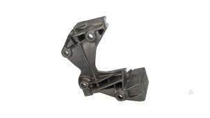 Nieuwe Dynamosteun boven Dacia Dokker (0S) 1.6 SCE 16V Bi-Fuel Prijs € 65,00 Inclusief btw aangeboden door Automaterialen Ronald Morien B.V.