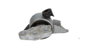 Gebruikte Motorrubber Opel Corsa E 1.0 SIDI Turbo 12V Prijs € 19,00 Margeregeling aangeboden door Automaterialen Ronald Morien B.V.