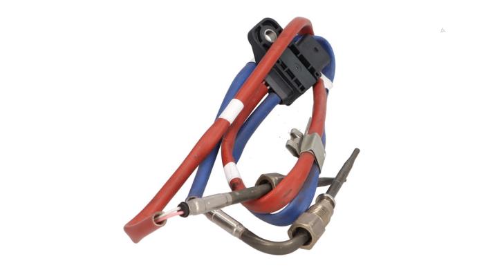 Gebruikte Uitlaat temperatuursensor Renault Megane IV Grand Coupe (RFBL) 1.3 TCE 115 16V Prijs € 75,00 Margeregeling aangeboden door Automaterialen Ronald Morien B.V.