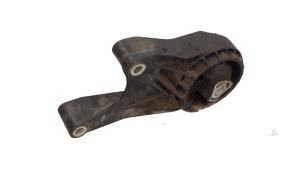 Gebruikte Motorsteun Opel Astra J GTC (PD2/PF2) 1.4 Turbo 16V ecoFLEX 140 Prijs € 19,00 Margeregeling aangeboden door Automaterialen Ronald Morien B.V.