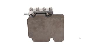 Gebruikte ABS Pomp Renault Clio V (RJAB) 1.0 TCe 100 12V Bi-Fuel Prijs € 260,15 Inclusief btw aangeboden door Automaterialen Ronald Morien B.V.