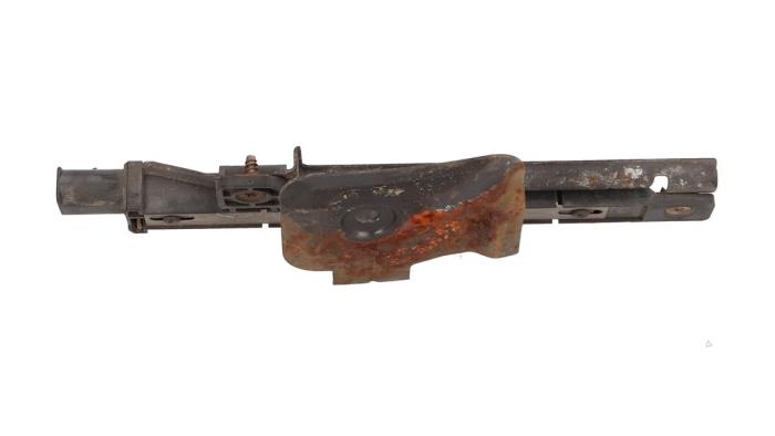 Gebruikte Antenne bandenspanning Volkswagen Phaeton (3D) 6.0 W12 48V 4Motion Prijs € 19,00 Margeregeling aangeboden door Automaterialen Ronald Morien B.V.