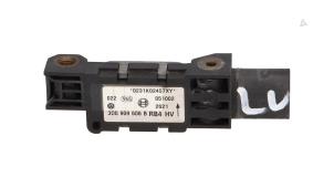 Gebruikte Sensor Airbag Volkswagen Phaeton (3D) 6.0 W12 48V 4Motion Prijs € 25,00 Margeregeling aangeboden door Automaterialen Ronald Morien B.V.