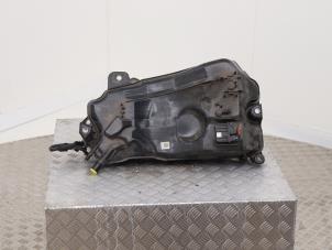 Gebruikte Adblue tank Volkswagen Golf VIII (CD1) 2.0 TDI BlueMotion 16V Prijs € 195,00 Inclusief btw aangeboden door Automaterialen Ronald Morien B.V.