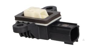 Gebruikte Airbag Sensor Ford B-Max (JK8) 1.0 EcoBoost 12V 100 Prijs € 15,00 Margeregeling aangeboden door Automaterialen Ronald Morien B.V.