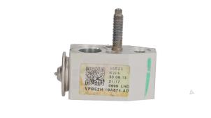 Gebruikte Airco expansieklep Ford B-Max (JK8) 1.0 EcoBoost 12V 100 Prijs € 25,00 Margeregeling aangeboden door Automaterialen Ronald Morien B.V.