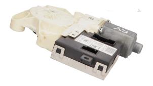 Gebruikte Motor electrisch raam Ford Focus 2 Wagon 1.6 TDCi 16V 110 Prijs € 19,00 Margeregeling aangeboden door Automaterialen Ronald Morien B.V.