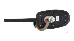 Gebruikte Antenne Kia Rio IV (YB) 1.2 CVVT 16V Prijs € 39,00 Margeregeling aangeboden door Automaterialen Ronald Morien B.V.