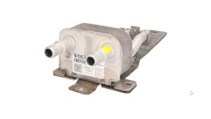 Gebruikte Warmtewisselaar Volvo V60 I (FW/GW) 2.4 D6 20V AWD Twin Engine Plug-in Hybrid Prijs € 40,00 Margeregeling aangeboden door Automaterialen Ronald Morien B.V.