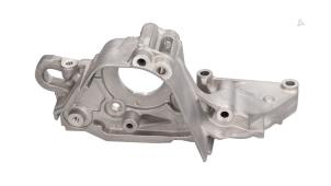 Gebruikte Dynamosteun boven Volkswagen Transporter T6 2.0 TDI 150 4Motion Prijs € 60,50 Inclusief btw aangeboden door Automaterialen Ronald Morien B.V.