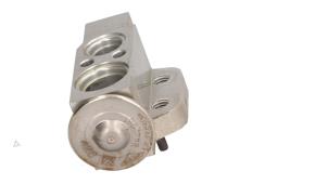 Gebruikte Expansieklep airco Volkswagen Up! (121) 1.0 12V 60 Prijs € 25,00 Margeregeling aangeboden door Automaterialen Ronald Morien B.V.