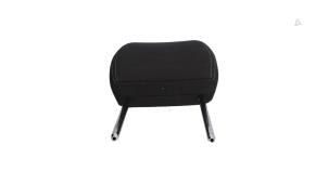 Gebruikte Hoofdsteun Ford Fiesta 7 1.5 TDCi 85 Prijs € 25,00 Margeregeling aangeboden door Automaterialen Ronald Morien B.V.