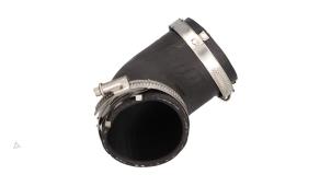 Gebruikte Intercooler Buis Volkswagen Crafter (SY) 2.0 TDI 4Motion Prijs € 25,00 Inclusief btw aangeboden door Automaterialen Ronald Morien B.V.