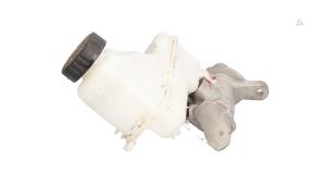 Gebruikte Hoofdremcilinder Renault Megane IV Estate (RFBK) 1.3 TCE 160 16V Prijs € 55,00 Margeregeling aangeboden door Automaterialen Ronald Morien B.V.