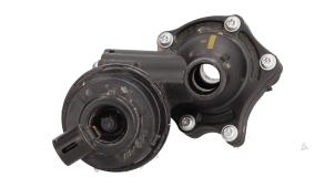 Gebruikte Waterpomp Renault Megane IV Estate (RFBK) 1.3 TCE 160 16V Prijs € 35,00 Margeregeling aangeboden door Automaterialen Ronald Morien B.V.