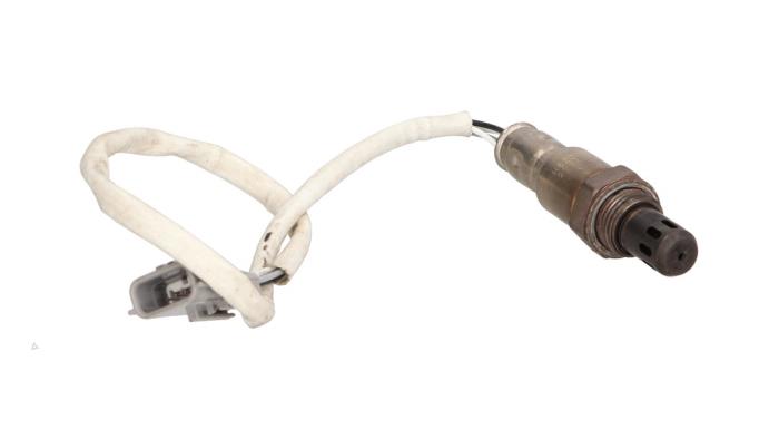 Gebruikte Lambda Sonde Renault Clio IV (5R) 0.9 Energy TCE 90 12V Prijs € 15,00 Margeregeling aangeboden door Automaterialen Ronald Morien B.V.