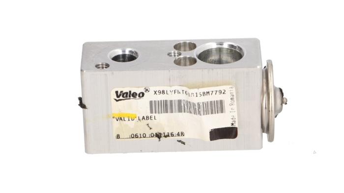 Gebruikte Airco expansieklep Renault Clio IV (5R) 0.9 Energy TCE 90 12V Prijs € 25,00 Margeregeling aangeboden door Automaterialen Ronald Morien B.V.