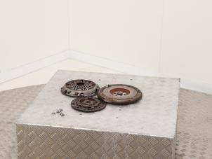 Gebruikte Koppelingsset (compleet) Peugeot 108 1.0 12V VVT-i Prijs € 75,00 Margeregeling aangeboden door Automaterialen Ronald Morien B.V.