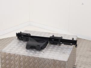 Gebruikte Luchtrooster Dashboard Ford Usa Mustang Mach-E 98kWh AWD Prijs € 95,00 Inclusief btw aangeboden door Automaterialen Ronald Morien B.V.