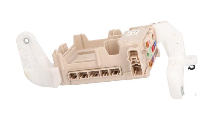 Gebruikte Computer Body Control Citroen C1 1.0 12V VVT-i Prijs € 45,00 Inclusief btw aangeboden door Automaterialen Ronald Morien B.V.