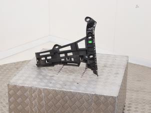 Gebruikte Bumpersteun rechts-achter Mercedes S AMG (C217) 5.5 S-63 AMG V8 32V Biturbo 4-Matic Prijs € 15,00 Margeregeling aangeboden door Automaterialen Ronald Morien B.V.