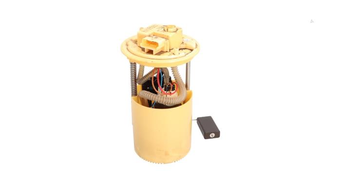 Gebruikte Tank element Pomp Opel Corsa D 1.3 CDTi 16V ecoFLEX Prijs € 35,00 Margeregeling aangeboden door Automaterialen Ronald Morien B.V.