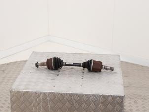 Gebruikte Steekas links-voor Opel Astra J GTC (PD2/PF2) 2.0 CDTI 16V ecoFLEX Prijs € 95,00 Margeregeling aangeboden door Automaterialen Ronald Morien B.V.