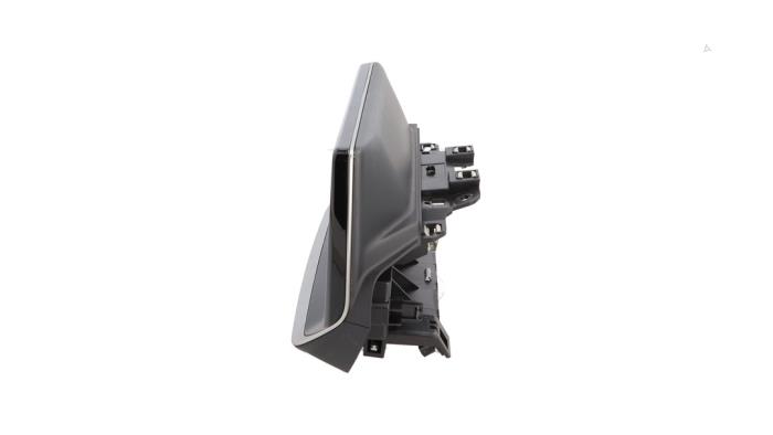 Gebruikte Display Interieur Peugeot 208 II (UB/UH/UP) e-208 50 kWh Prijs € 175,00 Inclusief btw aangeboden door Automaterialen Ronald Morien B.V.