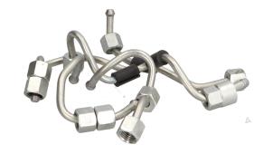 Nieuwe Dieselleiding Set Mercedes A (177.0) 1.5 A-180d Prijs € 75,00 Inclusief btw aangeboden door Automaterialen Ronald Morien B.V.