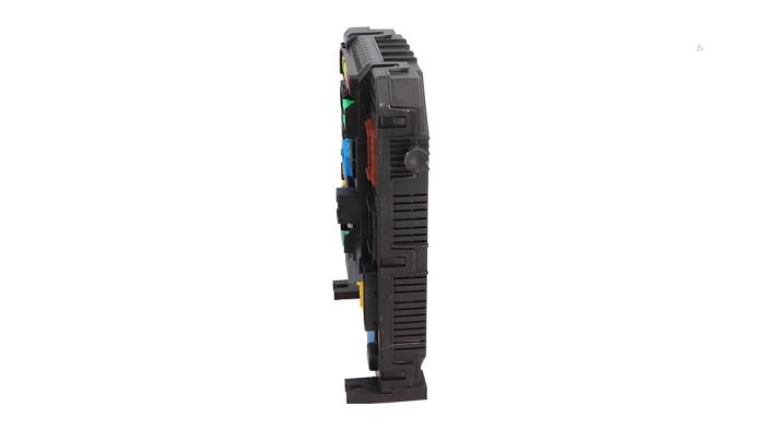 Gebruikte Module Bodycontrol Opel Corsa F (UB/UH/UP) Electric, Corsa-e 50kWh Prijs € 95,00 Inclusief btw aangeboden door Automaterialen Ronald Morien B.V.