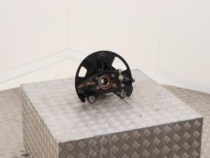 Gebruikte Fusee rechts-voor Volkswagen Crafter (SY) 2.0 TDI Prijs € 225,00 Inclusief btw aangeboden door Automaterialen Ronald Morien B.V.