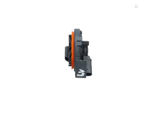 Gebruikte Airbag Sensor Volkswagen Polo VI (AW1) 1.0 TSI 12V Prijs € 25,00 Inclusief btw aangeboden door Automaterialen Ronald Morien B.V.