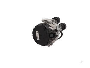 Gebruikte Alternator Audi Q5 Sportback (FYS/FYT) 2.0 40 TFSI 16V Mild Hybrid Quattro 16V Prijs € 395,00 Margeregeling aangeboden door Automaterialen Ronald Morien B.V.