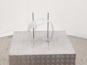 Gebruikte Tussenplaat motor Audi Q5 Sportback (FYS/FYT) 2.0 40 TFSI 16V Mild Hybrid Quattro 16V Prijs € 10,00 Margeregeling aangeboden door Automaterialen Ronald Morien B.V.