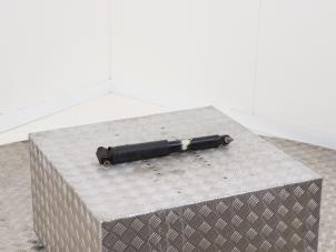 Gebruikte Schokdemper links-achter Renault Megane IV (RFBB) 1.3 TCe 140 16V Prijs € 49,00 Margeregeling aangeboden door Automaterialen Ronald Morien B.V.